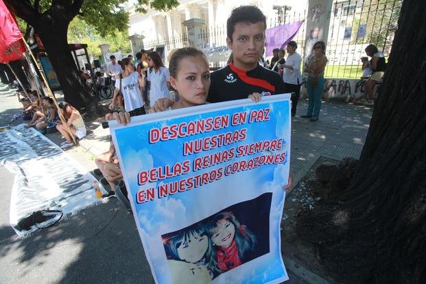 Movilización por las víctimas del 
doble femicidio de Punta Lara