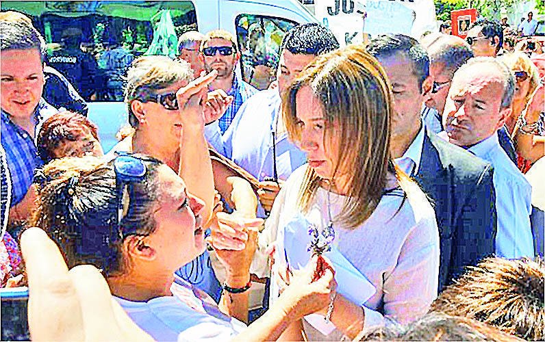 Vidal se topó con protestas en Monte Hermoso