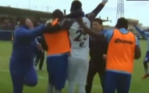 VIDEO: Arquero argentino, héroe en Ecuador tras marcar un gol sobre la hora