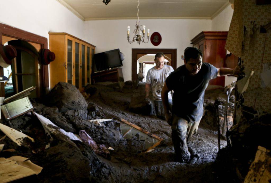 Chile: 3 muertos y 19 desaparecidos por aluviones