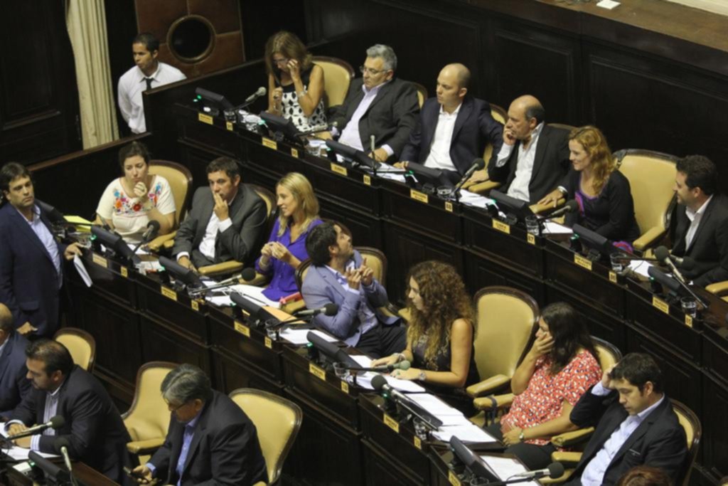 Diputados: el peronismo apura negociaciones por los bloques