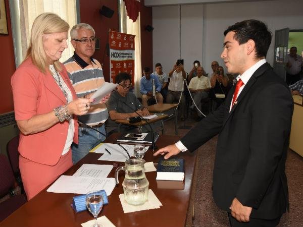 Nedela gambeteó al PRO y puso a un joven radical al frente del Concejo