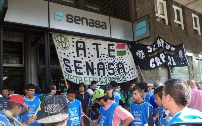 Personal de ATE Senasa cumple tercer día de paro contra despidos y medidas oficiales 