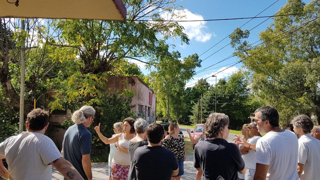 Reunión de vecinos de Las Margaritas, por más seguridad