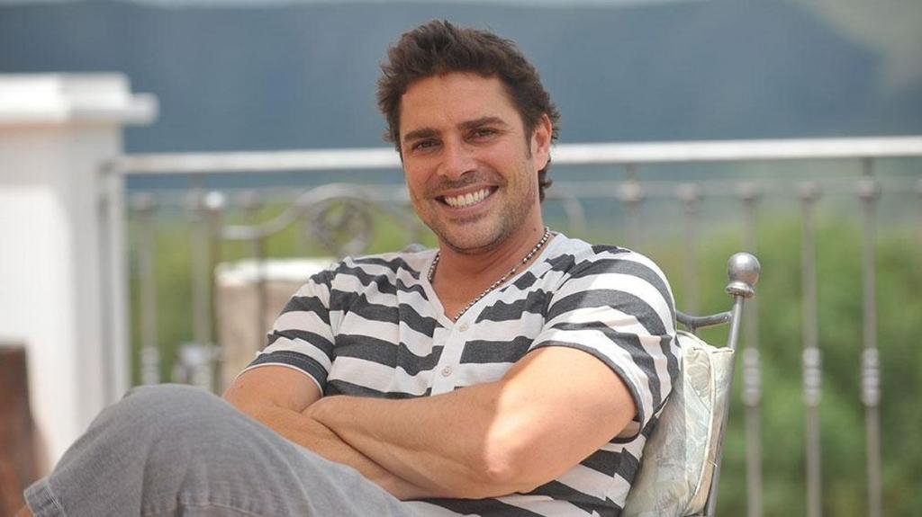 Matías Alé: “Estoy solo pero, obviamente, tengo mis carocitos”