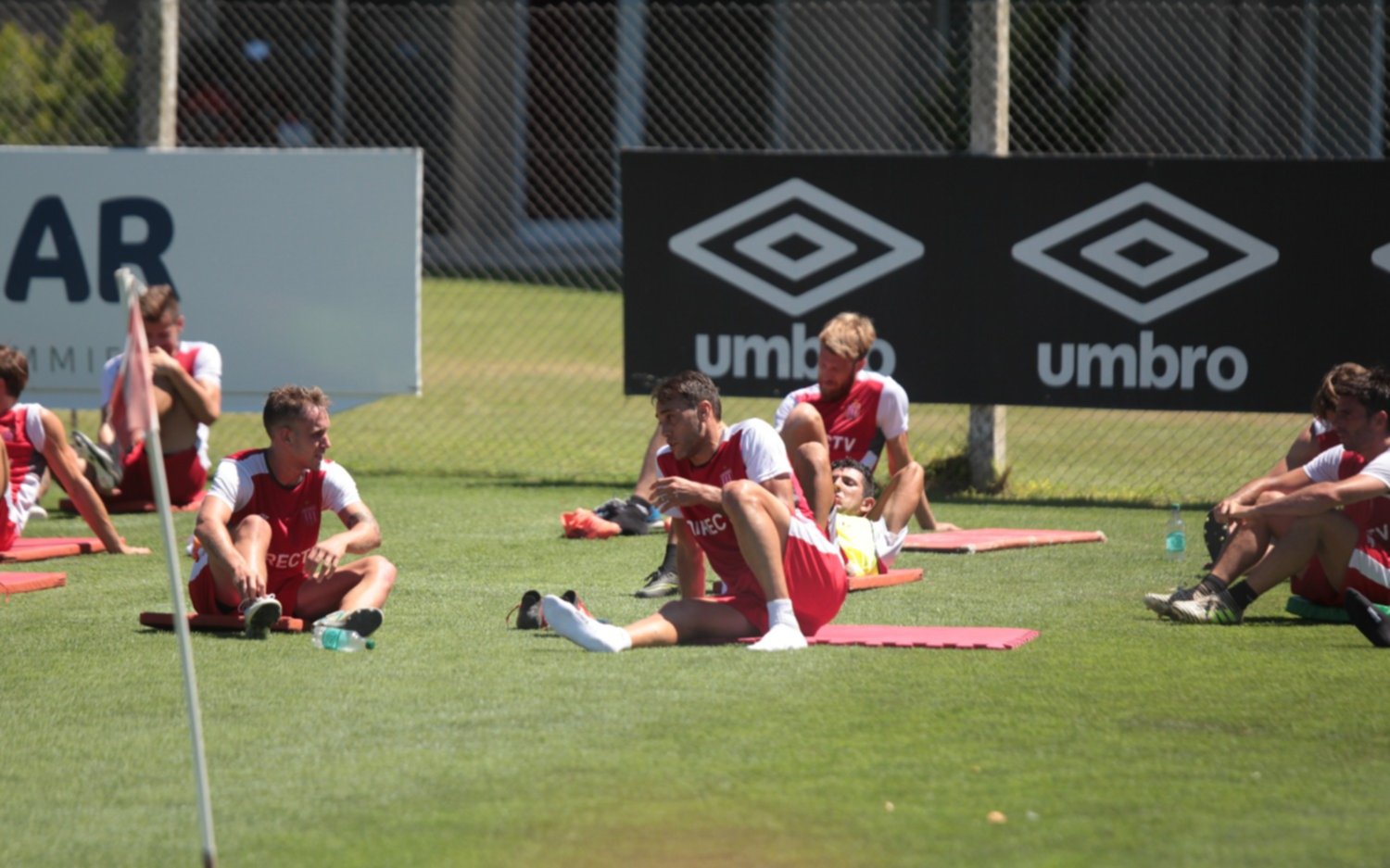 Tras la goleada y pensando en el Clásico, no tuvo descanso