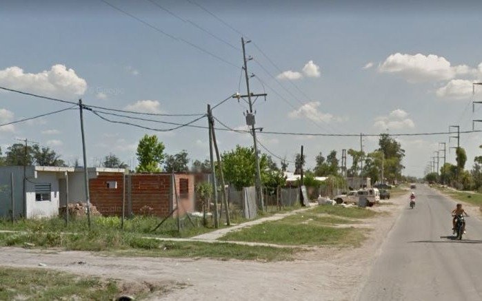 Con una botella de vidrio, un hombre apuñaló a dos mujeres en Melchor Romero