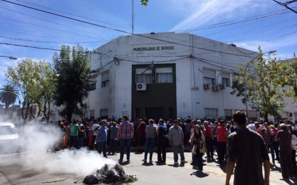 Nedela no llegó a pagar los sueldos y el gremio amenaza con medidas de fuerza