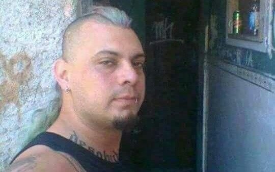 Detuvieron al punk prófugo por el crimen del baterista de Superuva