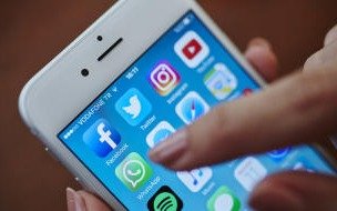 Conectate con EL DIA a través de WhatsApp