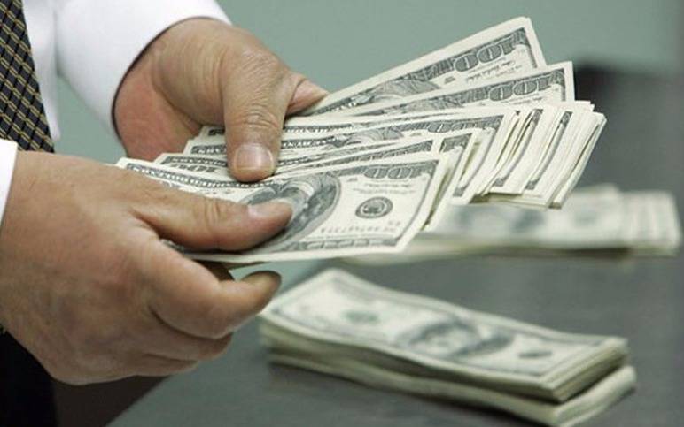 Luego de superar los $20, el dólar bajó hasta ubicarse en $19,95 para la venta