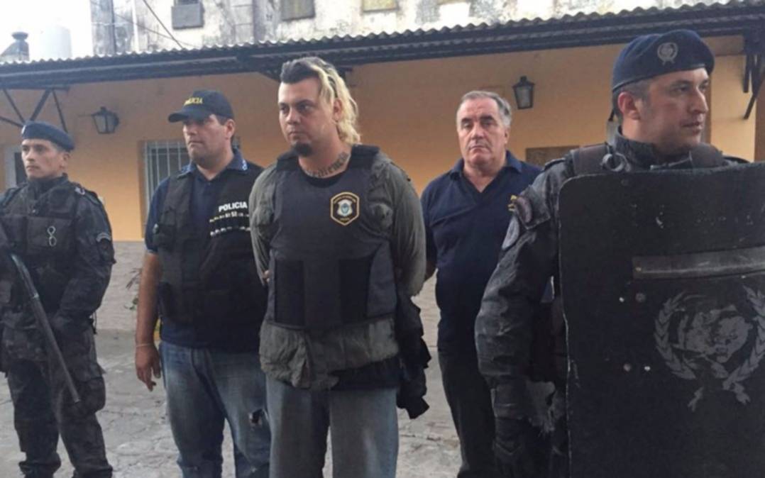 Joven acusado de asesinar al baterista de la banda de punk "Superuva" se negó a declarar