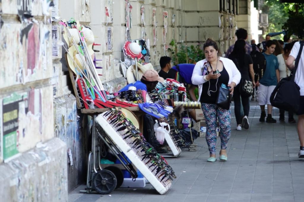 El eje de avenida 7 y la Estación, los puntos con mayor presencia de la venta callejera