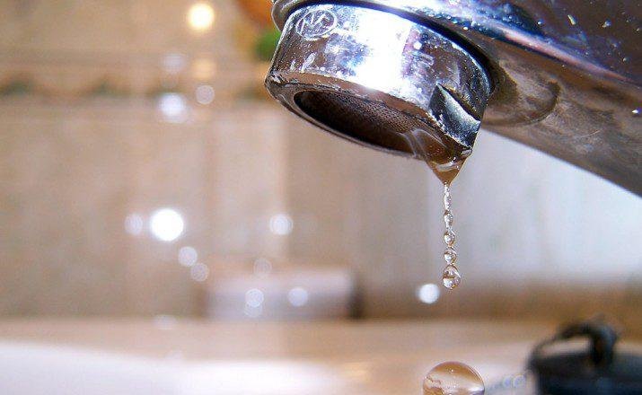 Complicados por la falta de agua en una zona de La Loma
