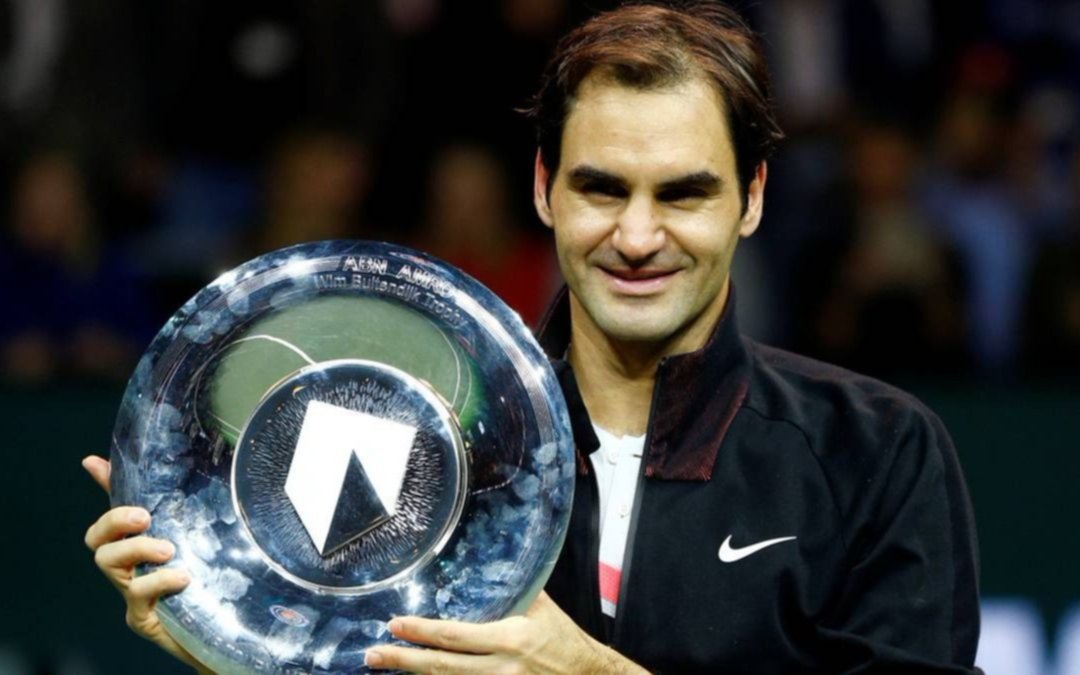 Federer, nuevo número 1 del mundo, quedó a tres de ganar de título 100