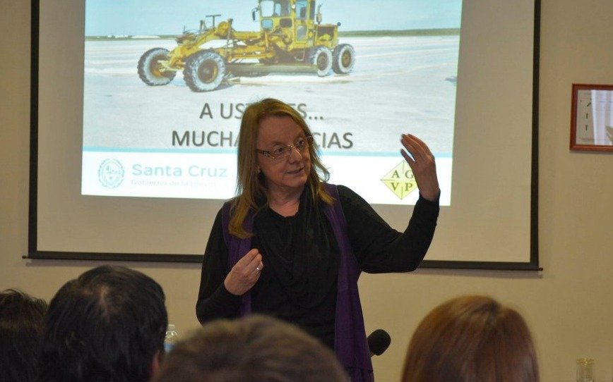 Alicia Kirchner pidió una sesión extraordinaria para tratar la emergencia hidrocarburífera