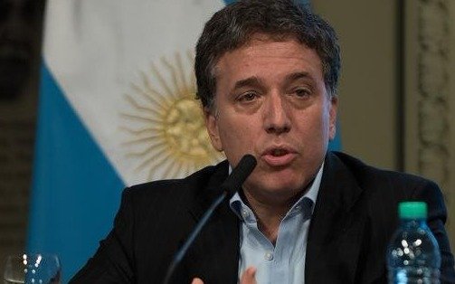 Dujovne proyecta que es "imposible" que la inflación del 2018 sea mayor a la del 2017