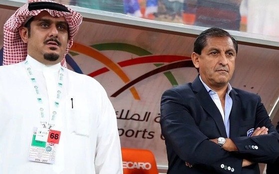 Un ex jugador pincha reemplazará a Ramón Díaz en Arabia Saudita