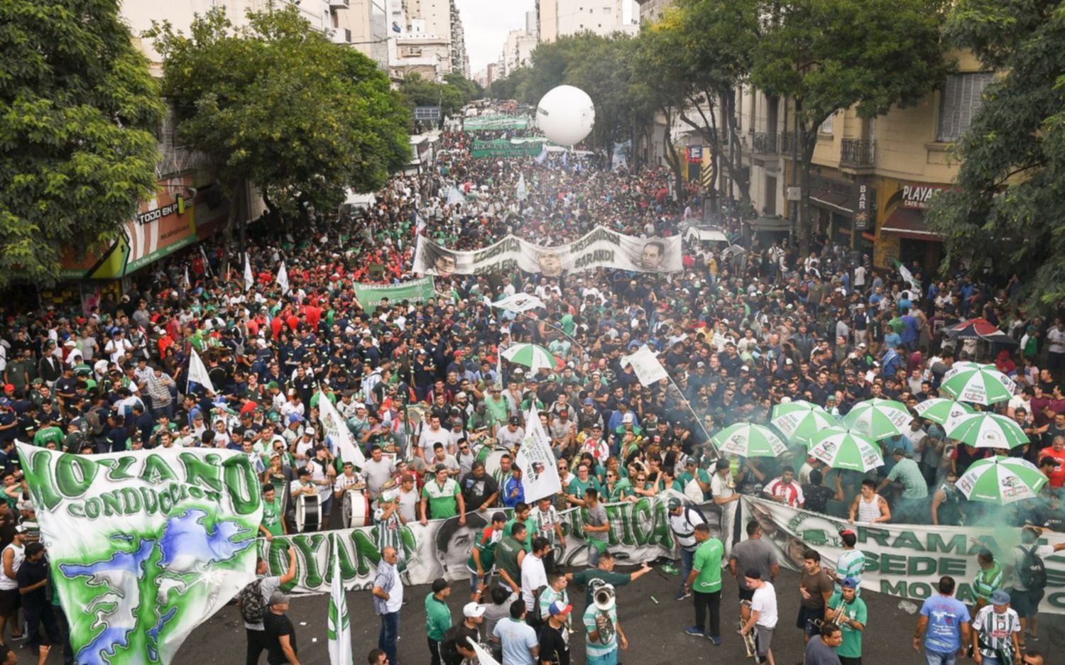 El pedido de Moyano a los manifestantes para que no insultaran a Macri