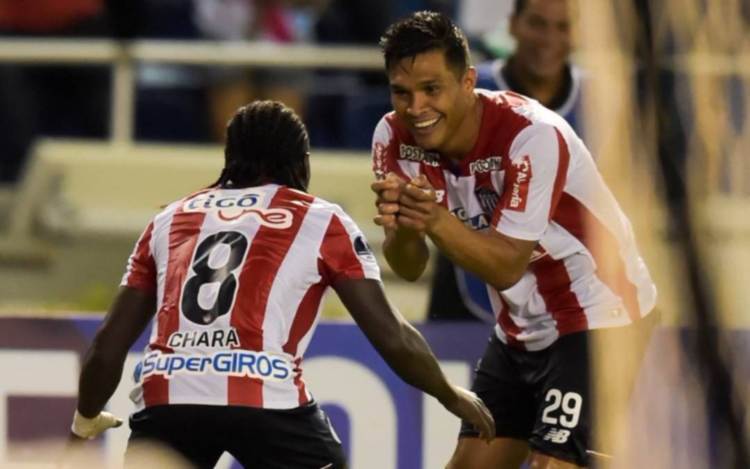 El Junior de "Teo" Gutiérrez será rival de Boca en la Copa