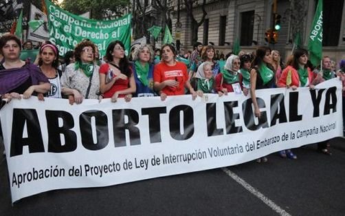 El Gobierno da luz verde para debatir la legalización del aborto en el Congreso