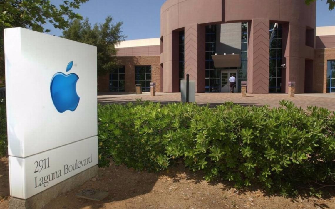 Investigan más de 1500 llamados misteriosos al 911 desde un centro de Apple en Sacramento