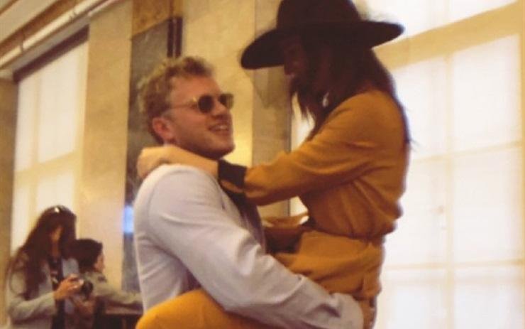 Lloran los varoncitos: sorpresa: Emily Ratajkowski se casó en total secreto