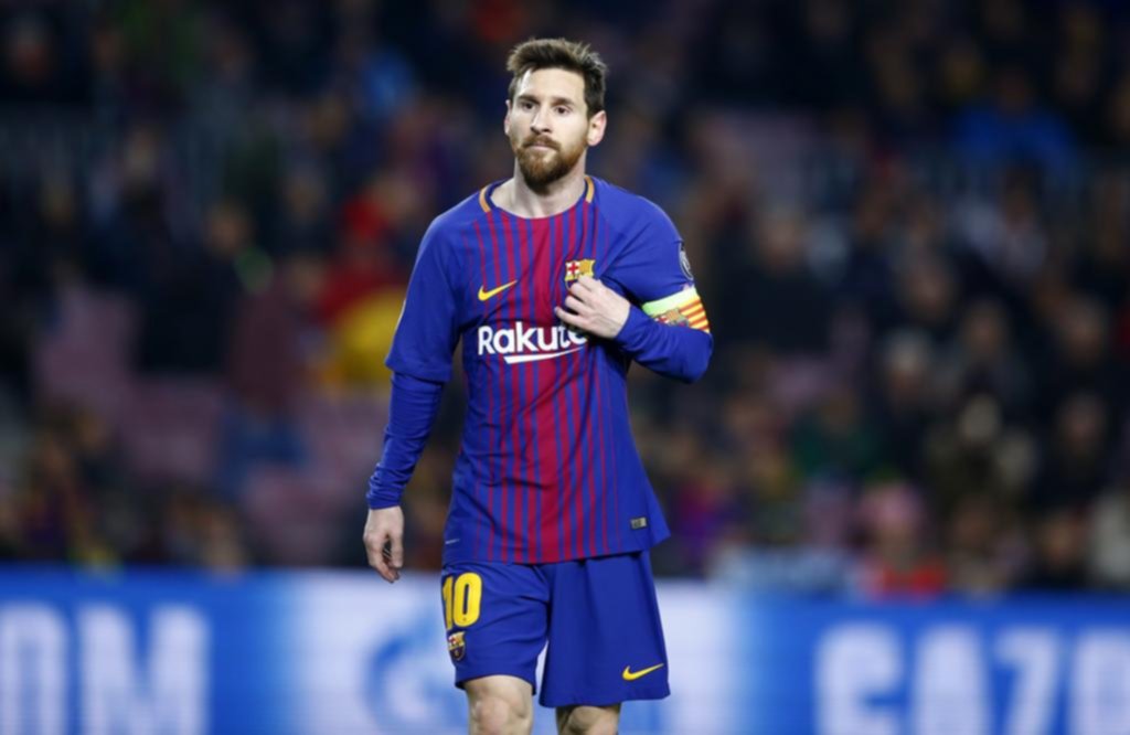 “No es humano, la FIFA no debería autorizarlo a jugar”