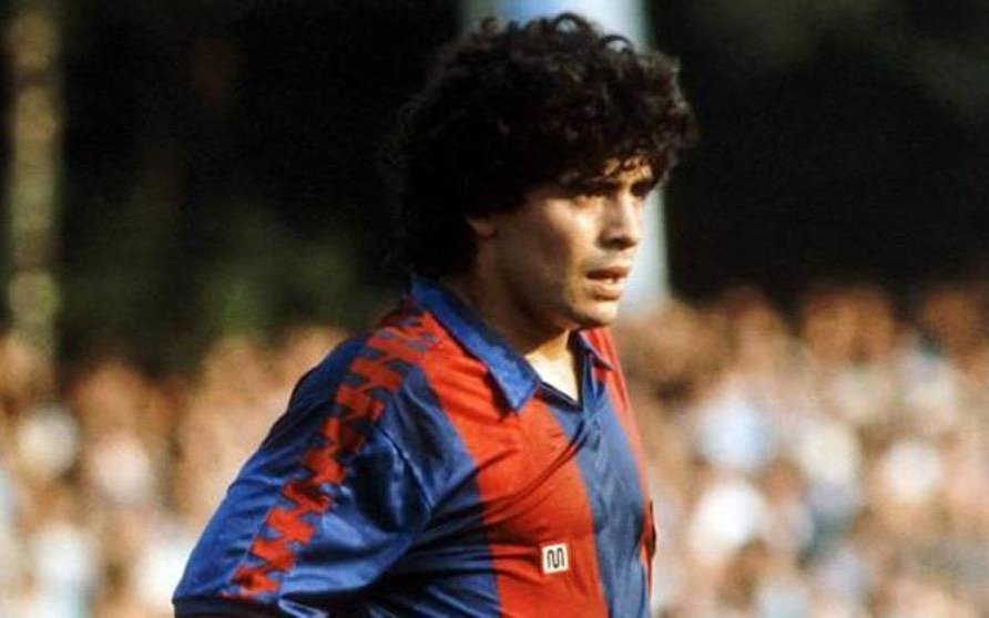 Emotivo mensaje de Maradona a un ex compañero de Barcelona fallecido