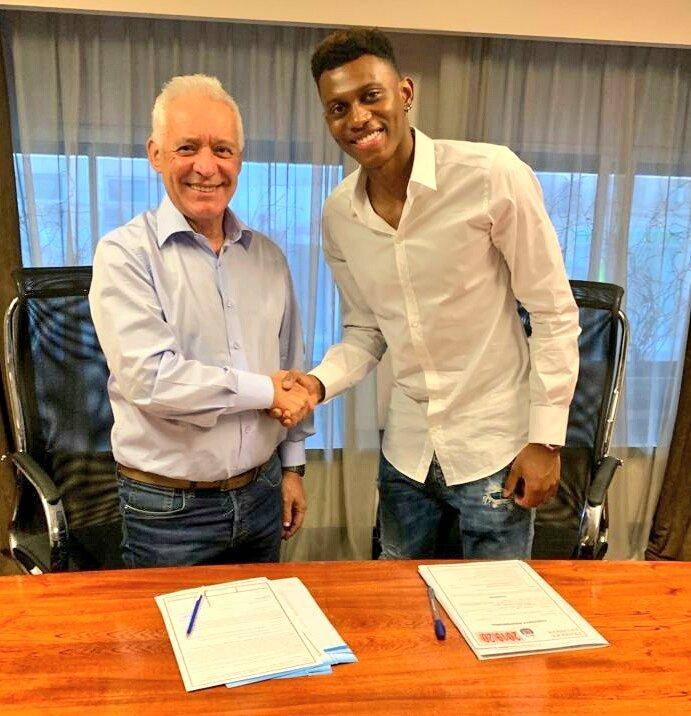 Casierra, oficialmente de Racing