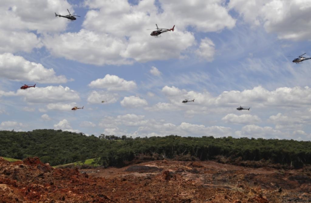 Nuevas imágenes del dolor por el derrumbe de la represa en Brasil