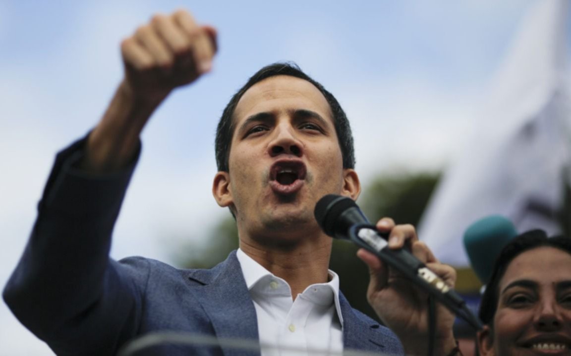 Guaidó: "vamos a seguir en las calles hasta que logremos la libertad y el cese de la usurpación"