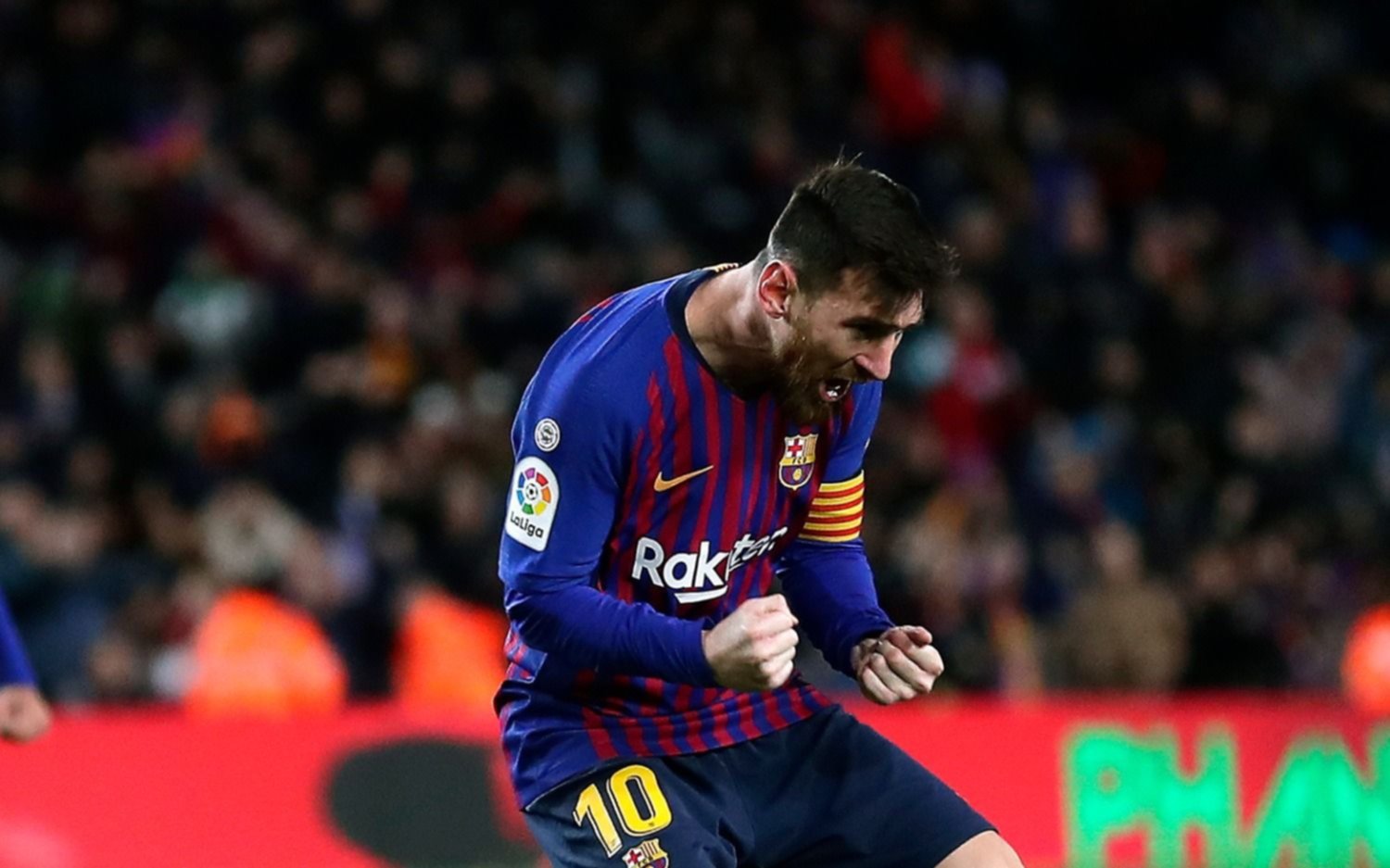 Messi se inspiró y marcó dos goles en el empate del Barcelona ante el Valencia
