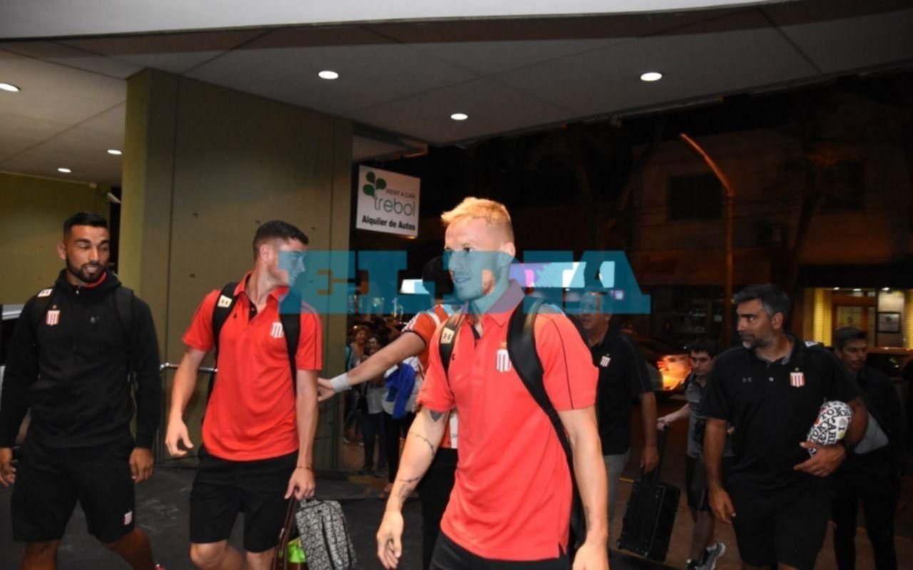 El plantel de Estudiantes ya llegó a San Juan