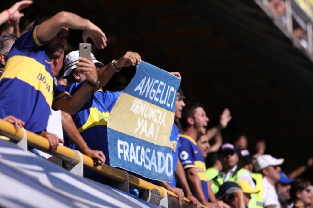 La Bombonera se expresó, y lo hizo contra Daniel Angelici