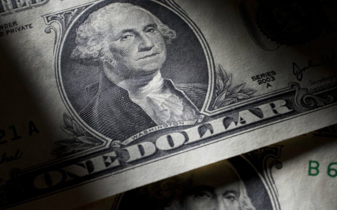 El dólar cerró a $38,25 con una nueva intervención del Banco Central