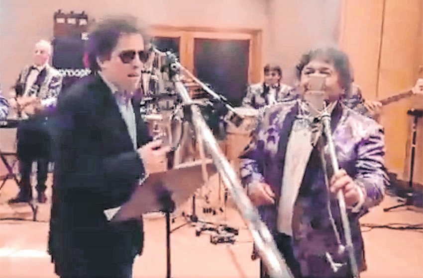 Calamaro y Los Palmeras, a pura cumbia en un nuevo video