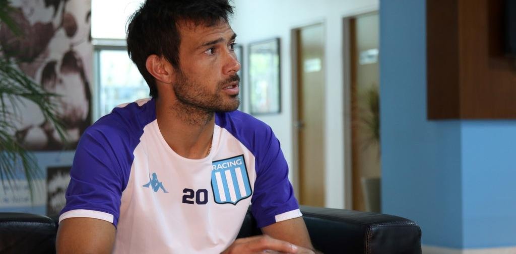 “El rival de Racing es Racing”, admitió Darío Cvitanich