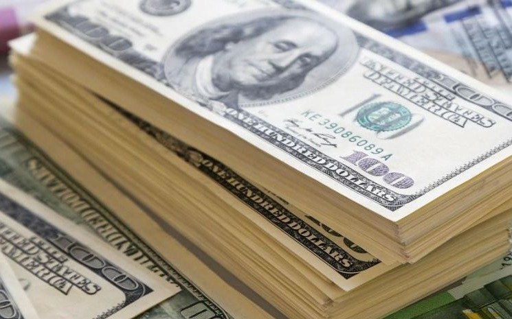 El dólar subió 15 centavos y cerró a $38,40 para la venta