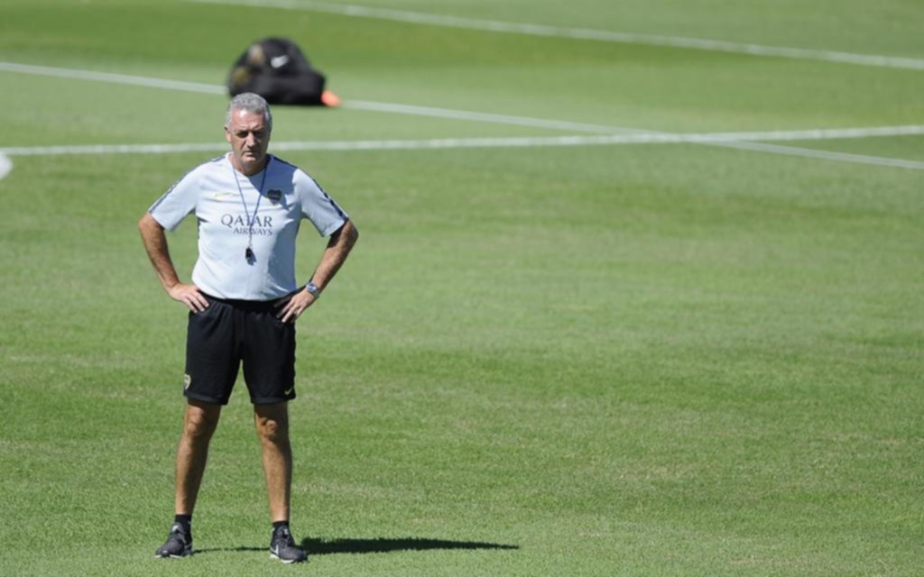 Alfaro mantiene a Tevez, pero mueve fichas en el medio