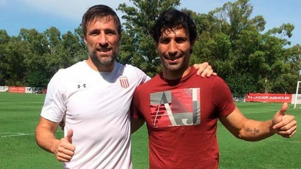 Verón abrió la puerta para el retiro del Tecla en el Pincha
