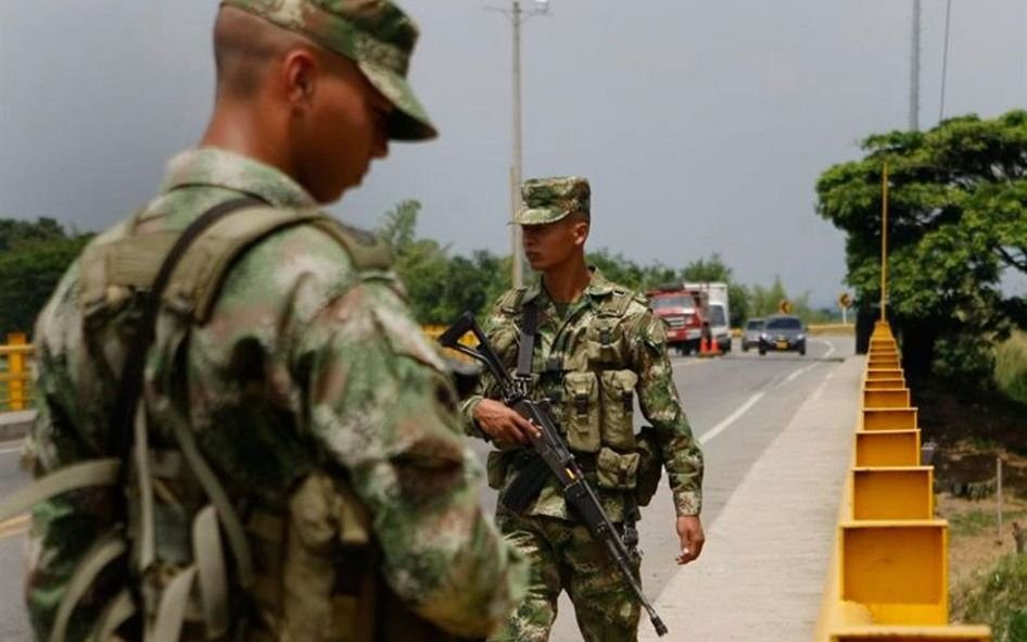 Otro alto oficial militar de Venezuela desconoce a Maduro como presidente