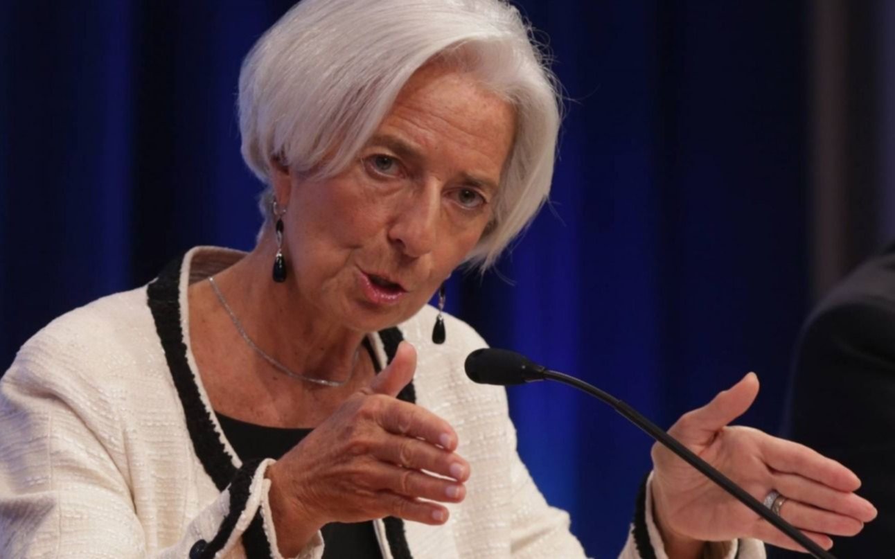 Lagarde advierte por el lento crecimiento y llama a luchar contra la corrupción