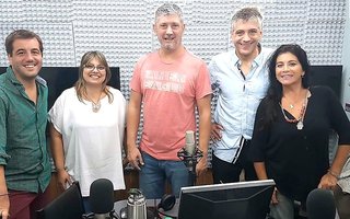 Ahora en vivo... SIESTEROS! De 14 a 17, por La Redonda 100.3!