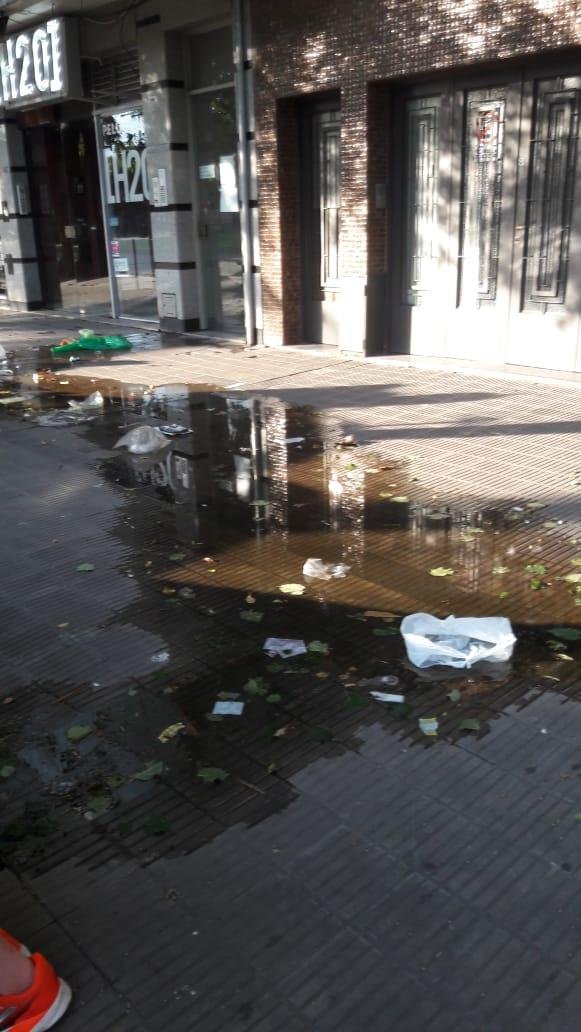Trastornos por una filtración que ya cumplió un mes