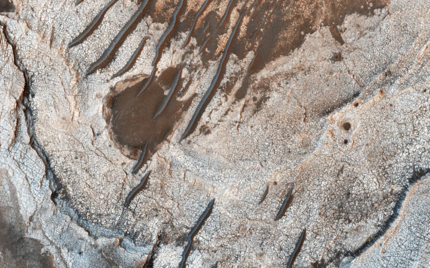 Las extrañas dunas fotografiadas por la NASA en Marte