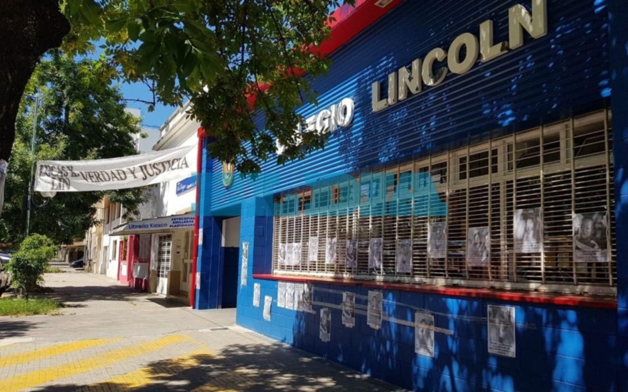 Sacaron las fotos de Lucas pegadas en el Colegio Lincoln y hay bronca de la familia