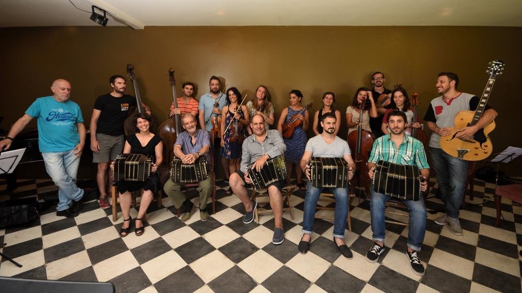 Orquesta Escuela de Tango: una iniciativa para recuperar el toque de la época de oro