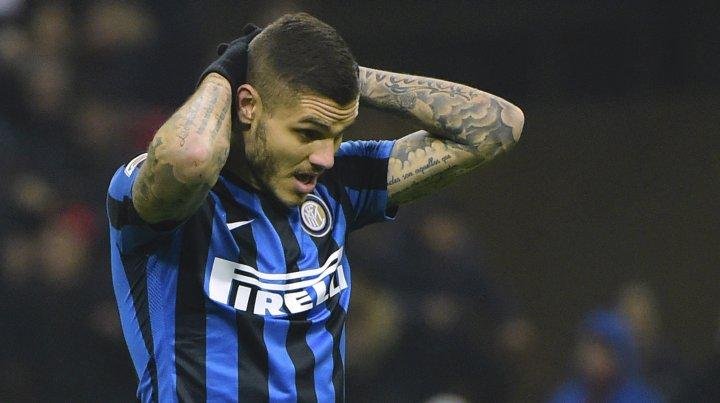 Icardi no es más el capitán del Inter y se rebeló ante el DT