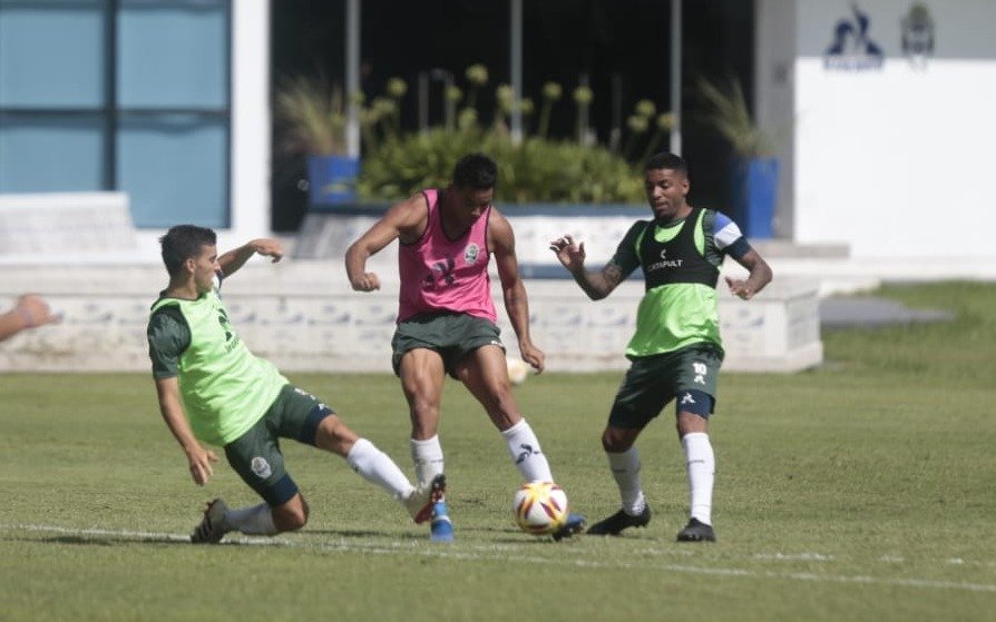 Se lesionó Mansilla y será baja por un par de fechas